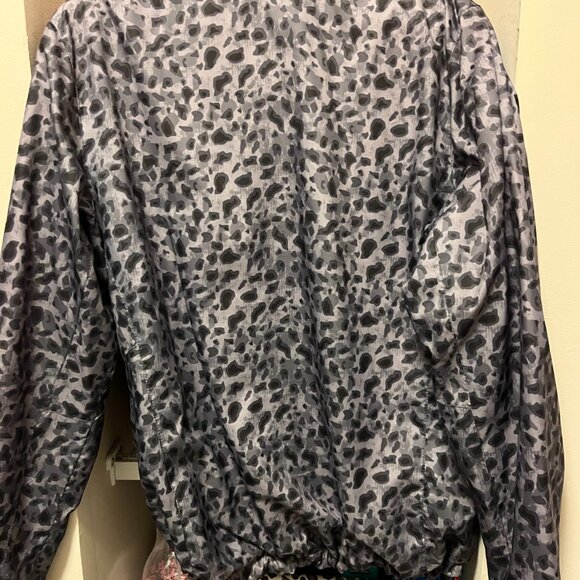 New Balance Pink & Grey Animal Print Windbreaker Size L - Picture 5 of 6